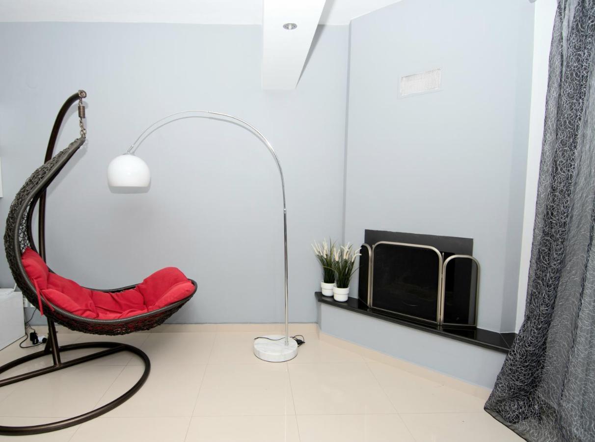 Mistral Luxury Living Aparthotel Nea Peramos  Ngoại thất bức ảnh
