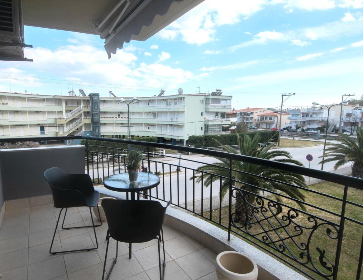 Mistral Luxury Living Aparthotel Nea Peramos  Ngoại thất bức ảnh